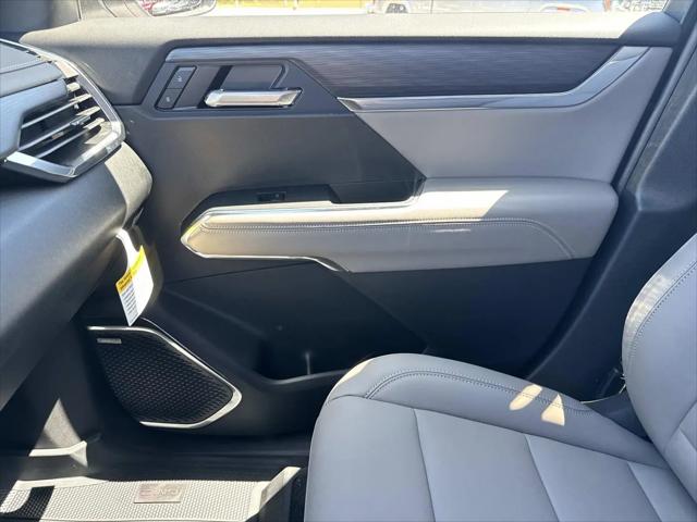 2026 GMC Acadia Elevation FWD
