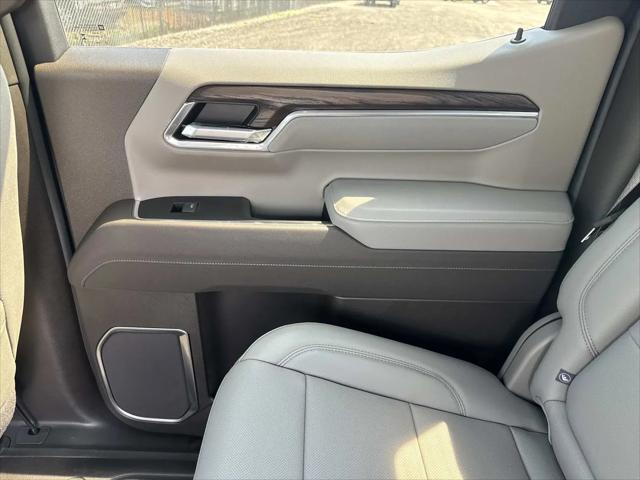 2026 GMC Sierra 1500 Crew Cab, Short Bed, SLT, 4WD