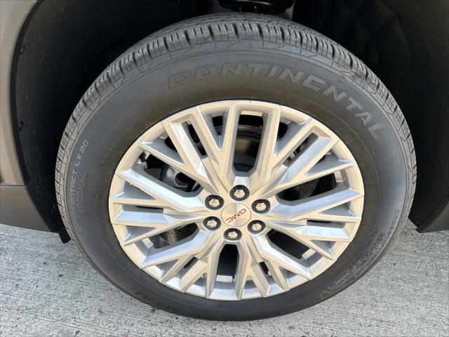2026 GMC Acadia Elevation FWD