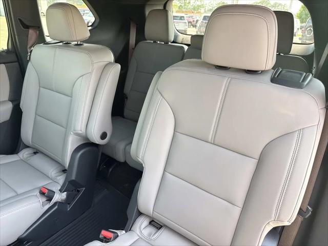 2026 GMC Acadia Elevation FWD
