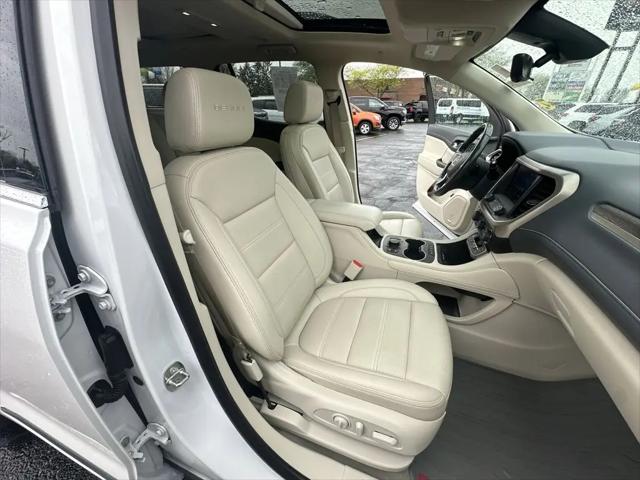 2022 GMC Acadia AWD Denali