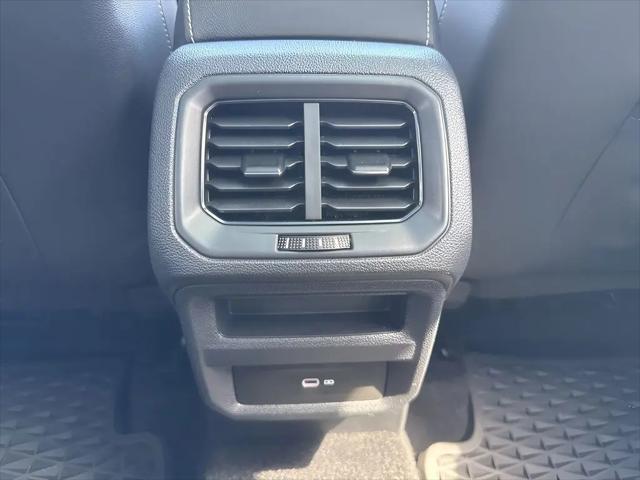 2023 Volkswagen Taos 1.5T SEL