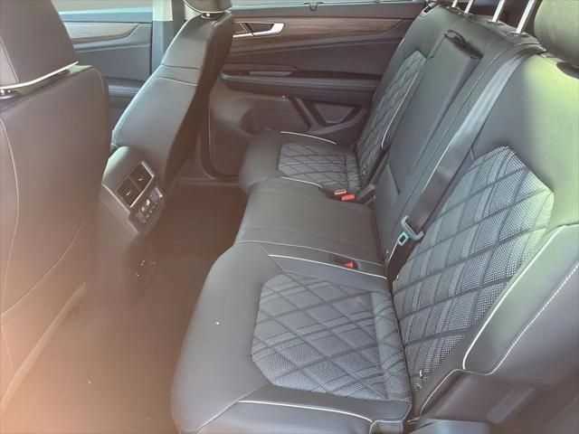 2026 Volkswagen Atlas SEL Premium R-Line