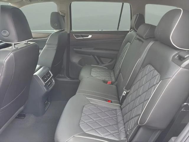 2026 Volkswagen Atlas SEL Premium R-Line