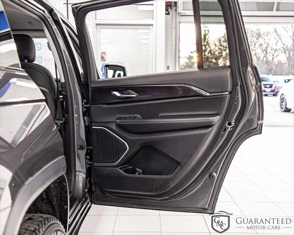 2021 Jeep Grand Cherokee Laredo 4x4