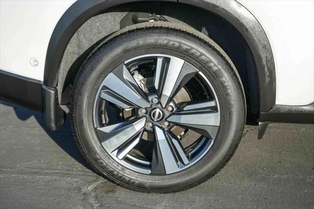 2025 Nissan Rogue SL FWD