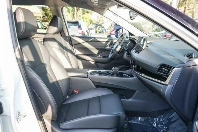 2025 Nissan Rogue SL FWD