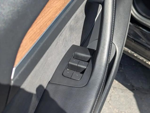 2022 Tesla Model 3 Long Range Dual Motor All-Wheel Drive