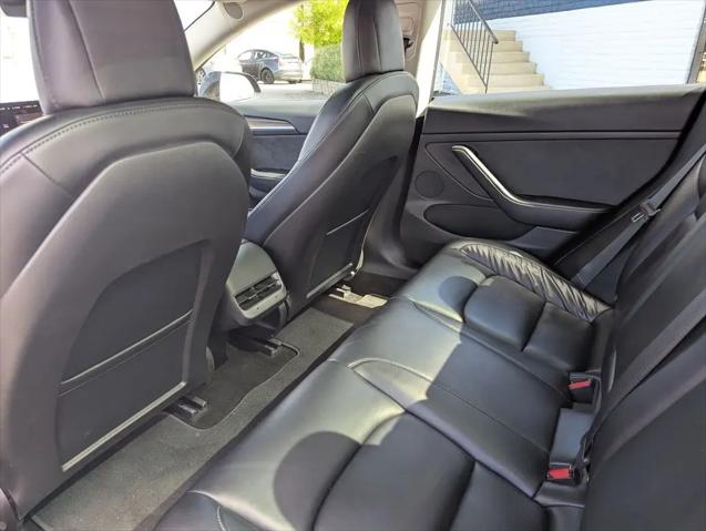 2022 Tesla Model 3 Long Range Dual Motor All-Wheel Drive