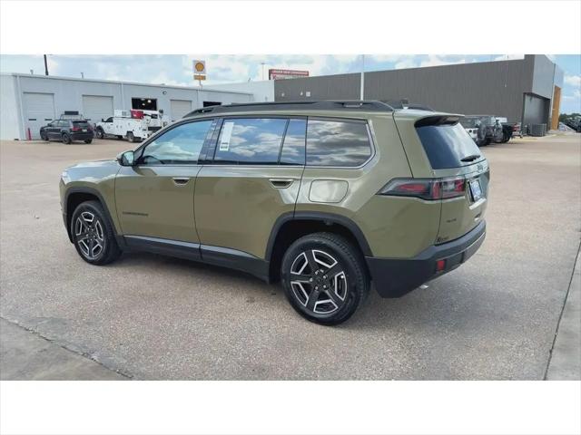 2026 Jeep Cherokee Laredo 4x4