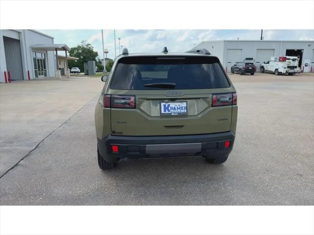 2026 Jeep Cherokee Laredo 4x4