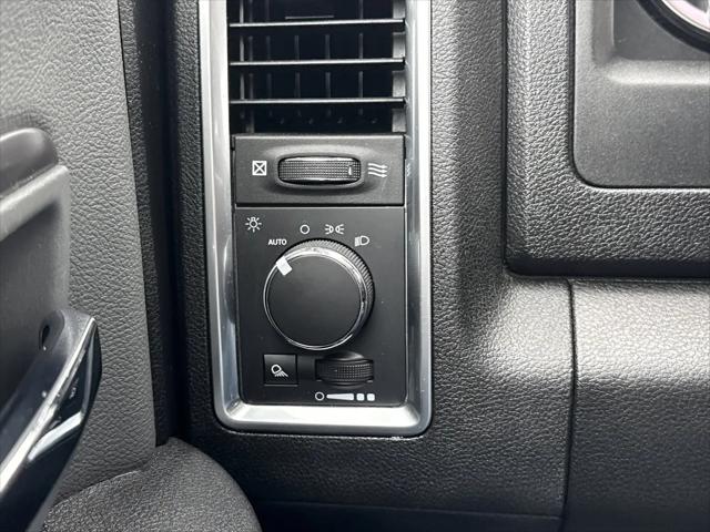 2021 Ram 1500 SLT Crew Cab 4x4 5'7" Box
