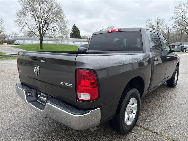 2021 Ram 1500 SLT Crew Cab 4x4 5'7" Box