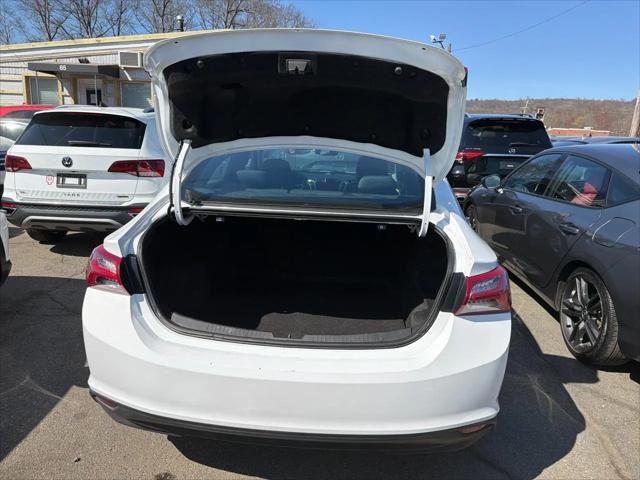 2021 Chevrolet Malibu FWD LT