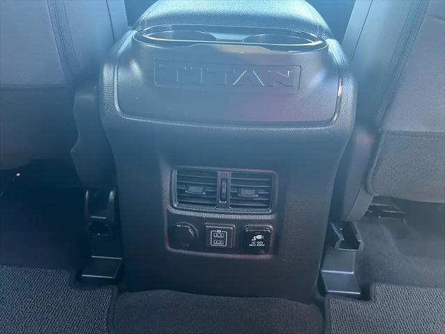 2024 Nissan Titan Crew Cab SV 4x2