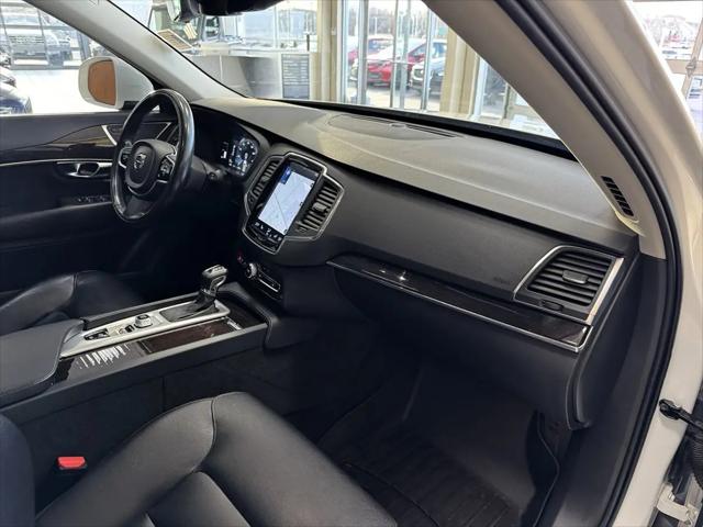 2018 Volvo XC90 T5 Momentum
