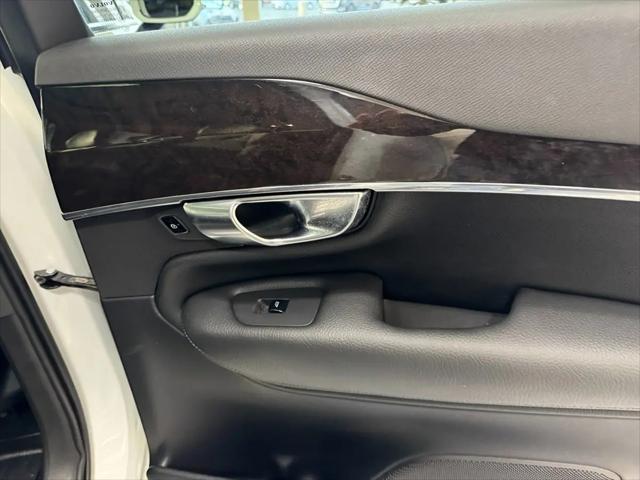 2018 Volvo XC90 T5 Momentum