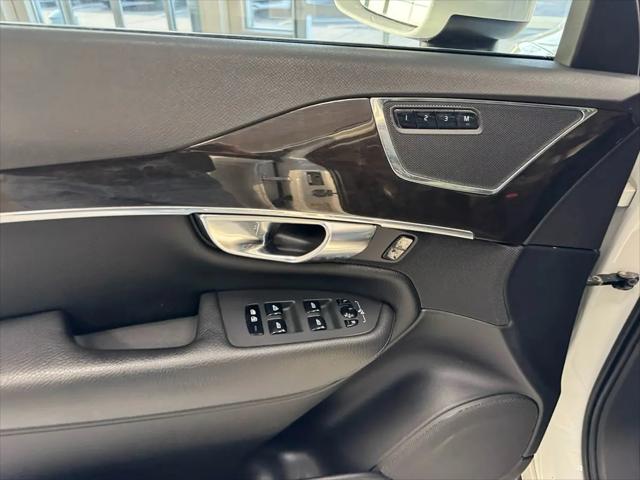 2018 Volvo XC90 T5 Momentum
