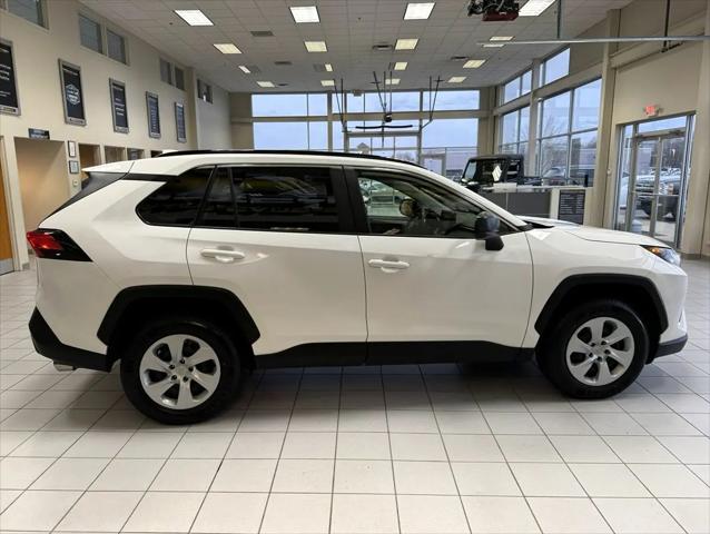 2019 Toyota RAV4 LE