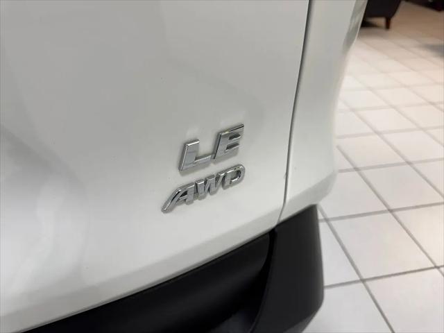 2019 Toyota RAV4 LE