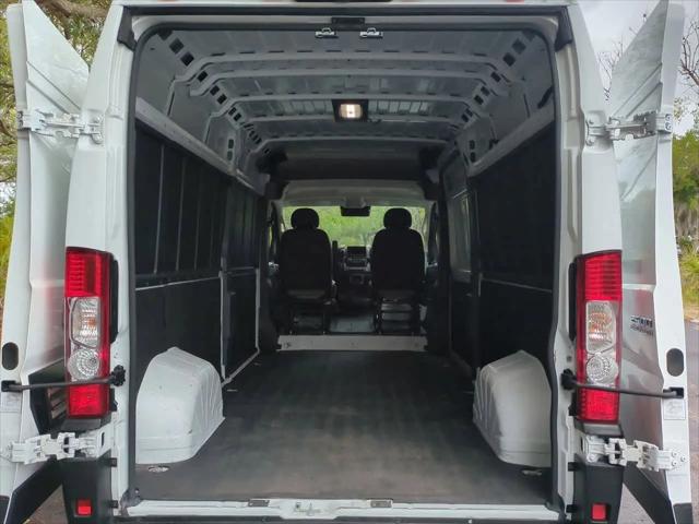 2025 Ram ProMaster 2500 Cargo Van Tradesman High Roof 159" WB w/Pass Seat