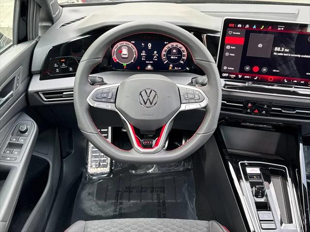 2026 Volkswagen Golf GTI SE