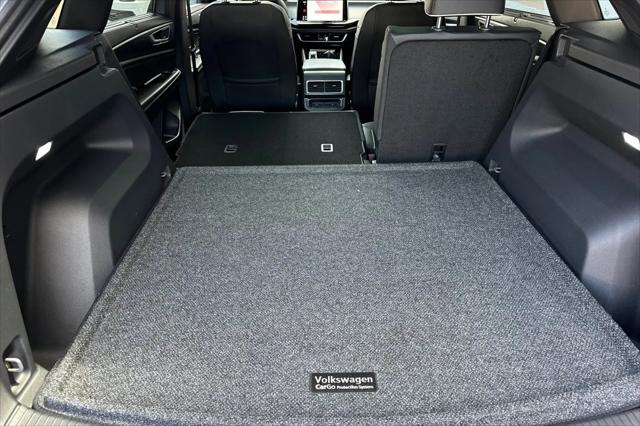 2026 Volkswagen Atlas Cross Sport SEL Premium R-Line