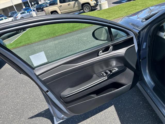 2021 Kia K5 LXS