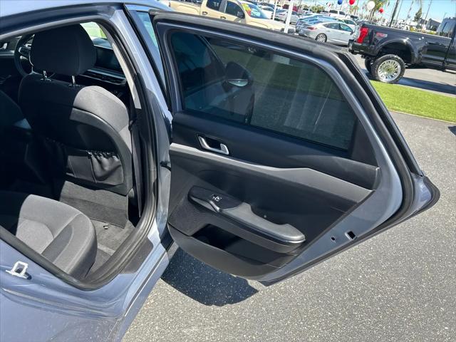 2021 Kia K5 LXS