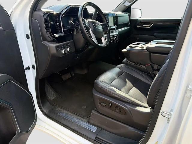 2024 GMC Sierra 1500 4WD Crew Cab Short Box SLT