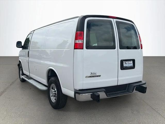 2024 Chevrolet Express Cargo Van RWD 2500 Regular Wheelbase WT