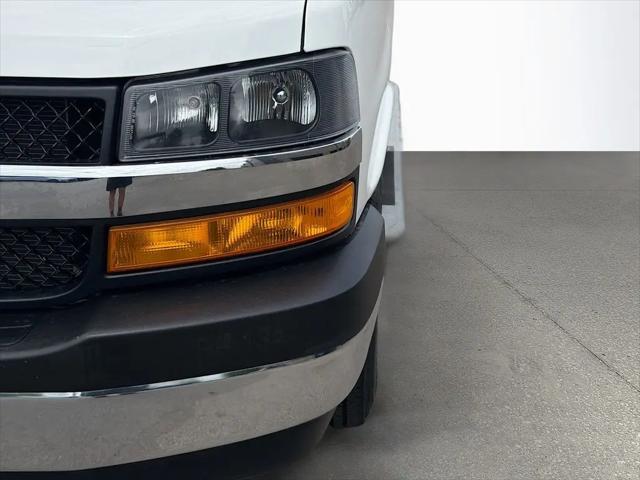 2024 Chevrolet Express Cargo Van RWD 2500 Regular Wheelbase WT