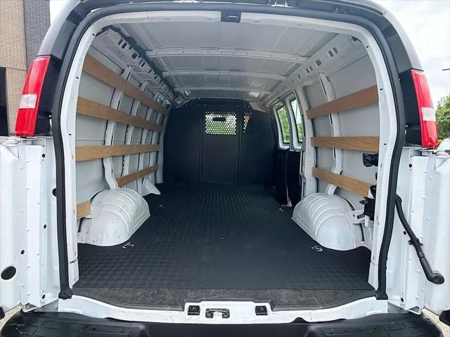 2024 Chevrolet Express Cargo Van RWD 2500 Regular Wheelbase WT