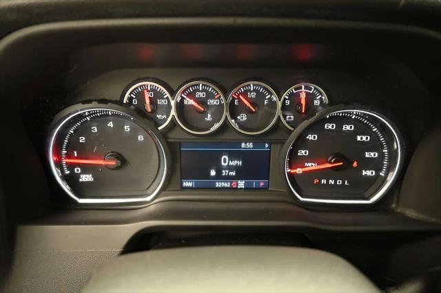 2022 Chevrolet Silverado 1500 4WD Crew Cab Short Bed RST