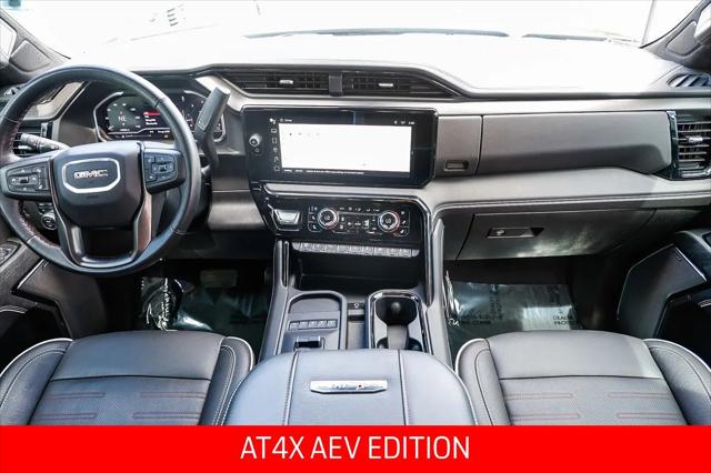 2025 GMC Sierra 2500HD 4WD Crew Cab Standard Bed AT4X