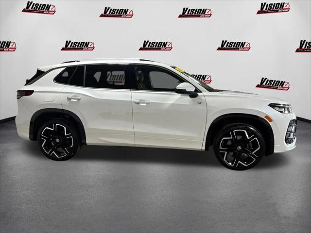 2025 Volkswagen Tiguan 2.0T SEL R-Line