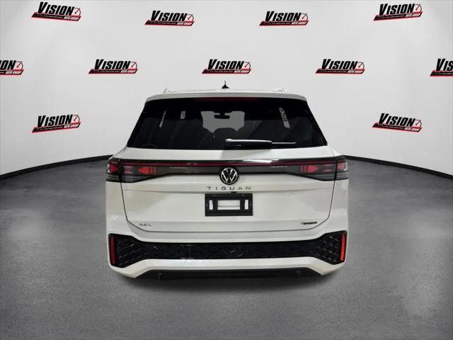2025 Volkswagen Tiguan 2.0T SEL R-Line