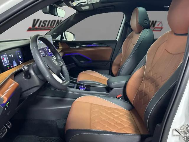 2025 Volkswagen Tiguan 2.0T SEL R-Line