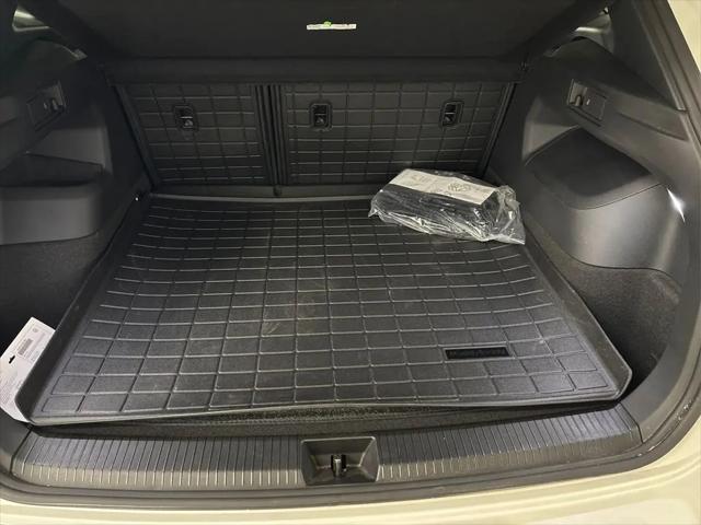 2025 Volkswagen Tiguan 2.0T SEL R-Line