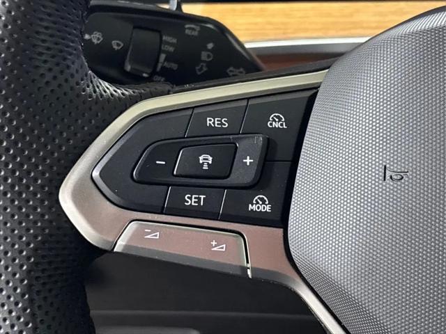 2025 Volkswagen Tiguan 2.0T SEL R-Line