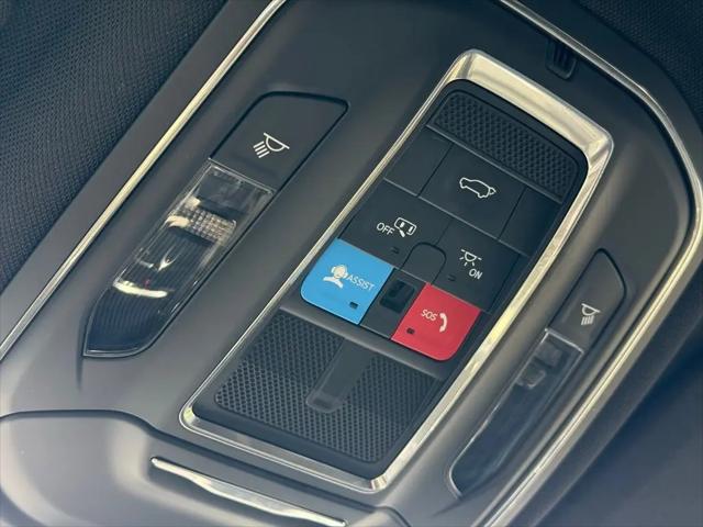 2025 Jeep Grand Cherokee L Altitude 4x4