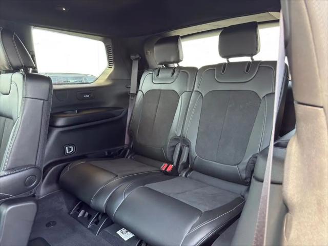 2025 Jeep Grand Cherokee L Altitude 4x4