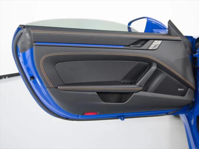 2025 Porsche 911 Carrera 4 GTS Cabriolet
