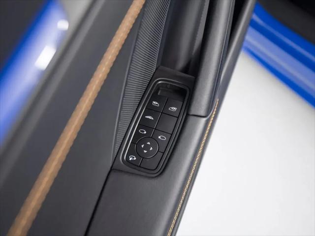 2025 Porsche 911 Carrera 4 GTS Cabriolet