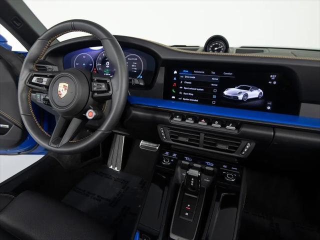 2025 Porsche 911 Carrera 4 GTS Cabriolet