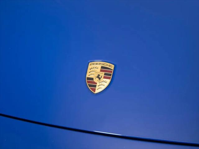 2025 Porsche 911 Carrera 4 GTS Cabriolet