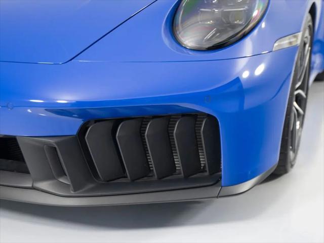2025 Porsche 911 Carrera 4 GTS Cabriolet