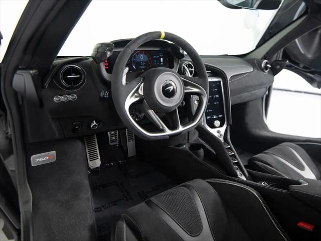2024 McLaren 750S Spider