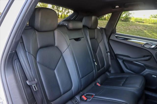 2020 Porsche Macan Macan