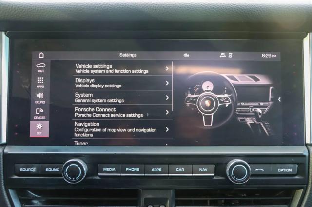 2020 Porsche Macan Macan
